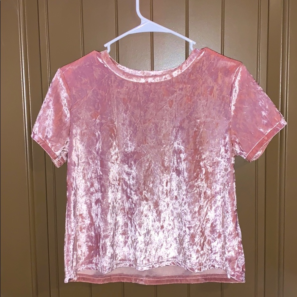 baby pink velvet crop pop